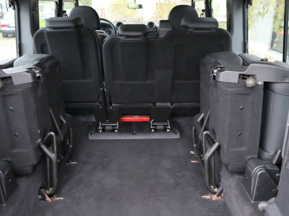 Bild 30/50 von Land Rover Defender 130 Double Cab (2007)