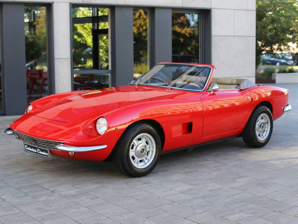 Image 38/58 of Intermeccanica Italia (1968)