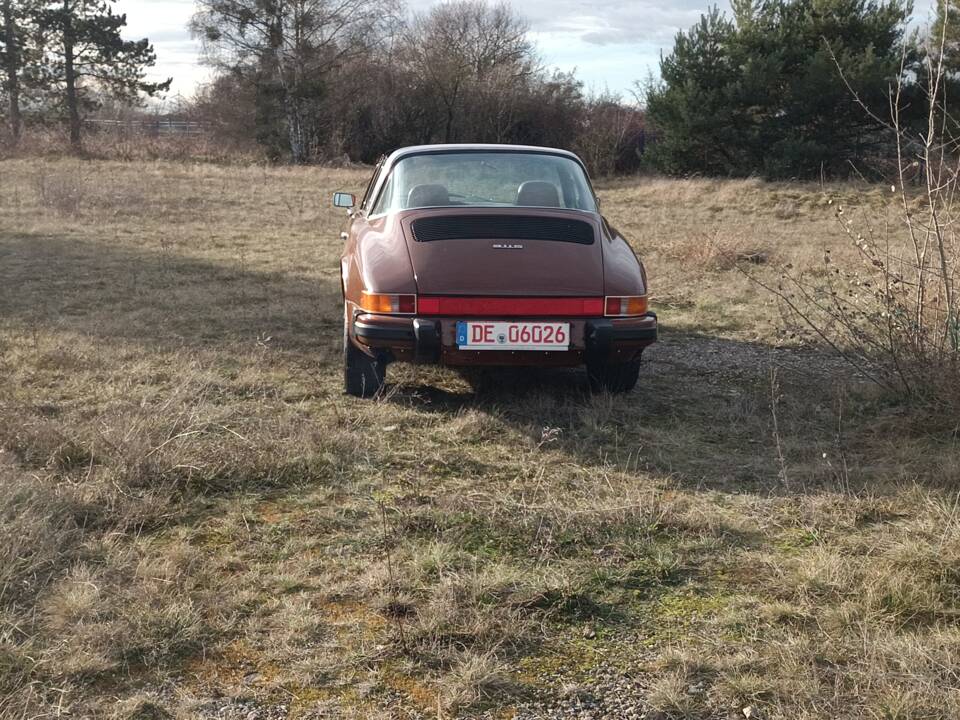 Image 14/19 of Porsche 911 2.7 S (1975)