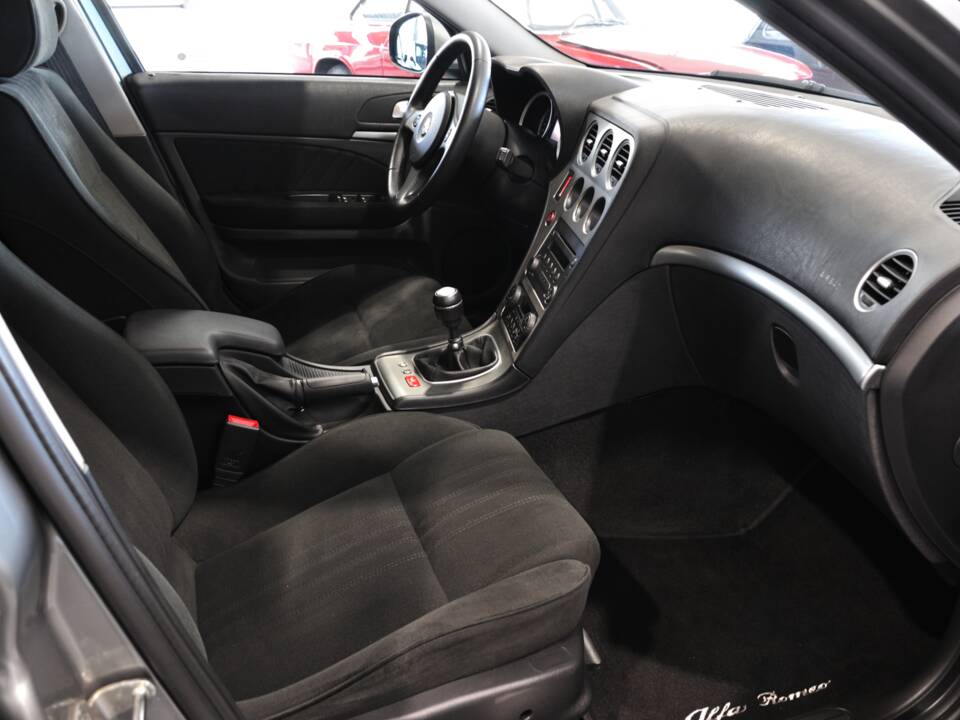 Bild 49/52 von Alfa Romeo 159 1.8 TBi 16V (2010)