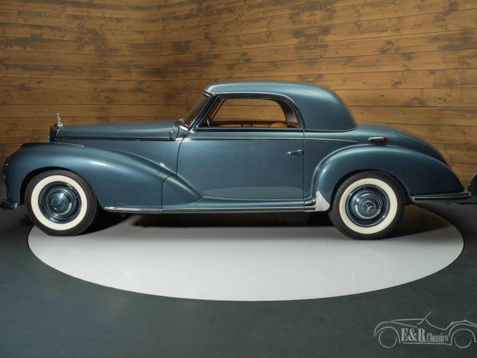 Image 18/31 of Mercedes-Benz 300 S (1953)
