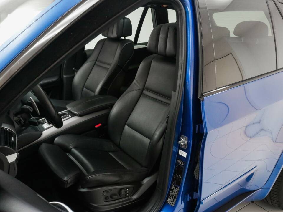 Image 9/28 de BMW X5 M (2013)