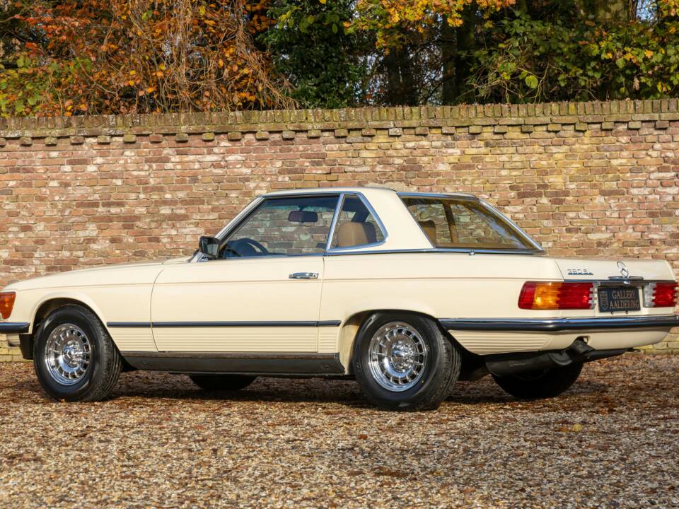 Bild 47/50 von Mercedes-Benz 380 SL (1982)