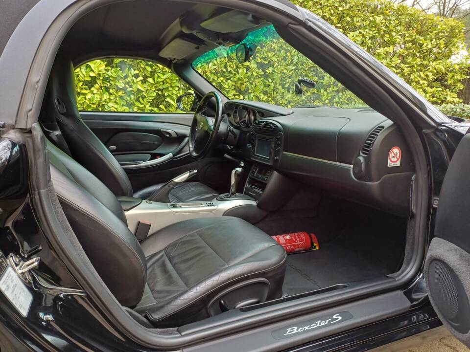 Image 20/82 of Porsche Boxster S (2000)