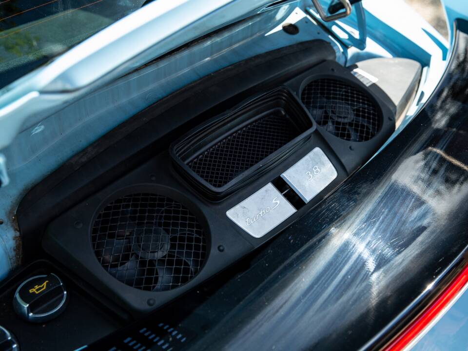 Image 37/48 of Porsche 911 Turbo S Exclusive (2017)