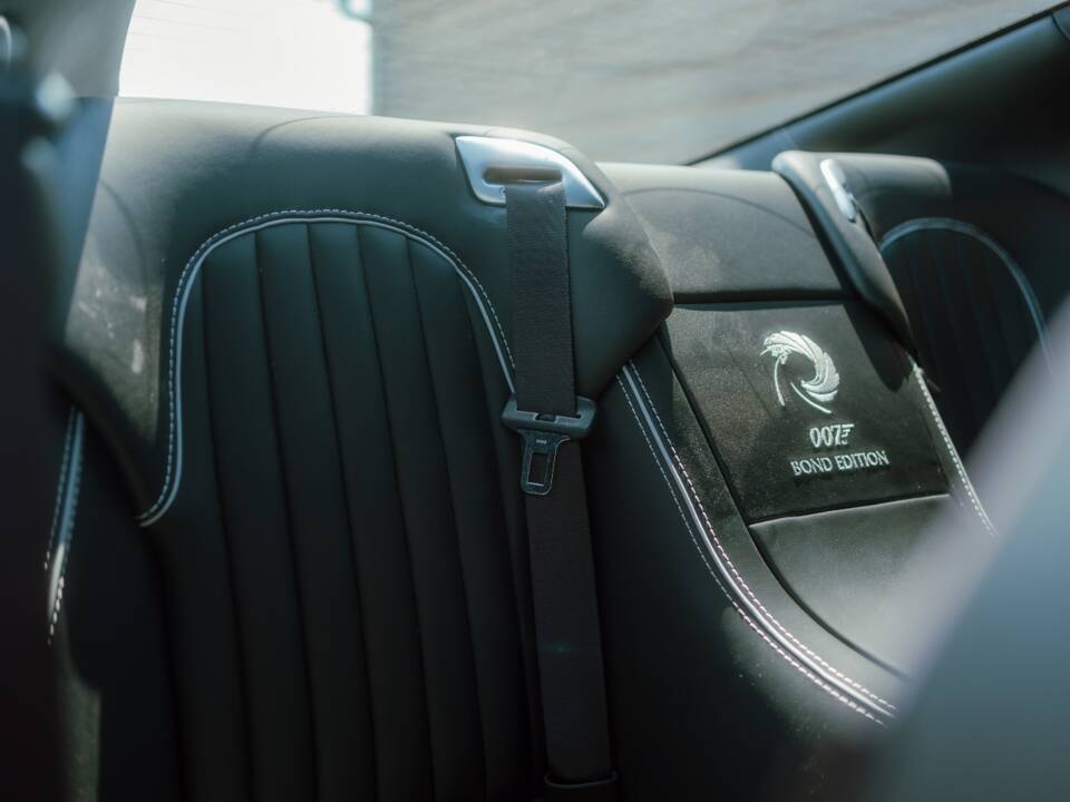 Image 62/96 of Aston Martin DB 9 GT "Bond Edition" (2015)