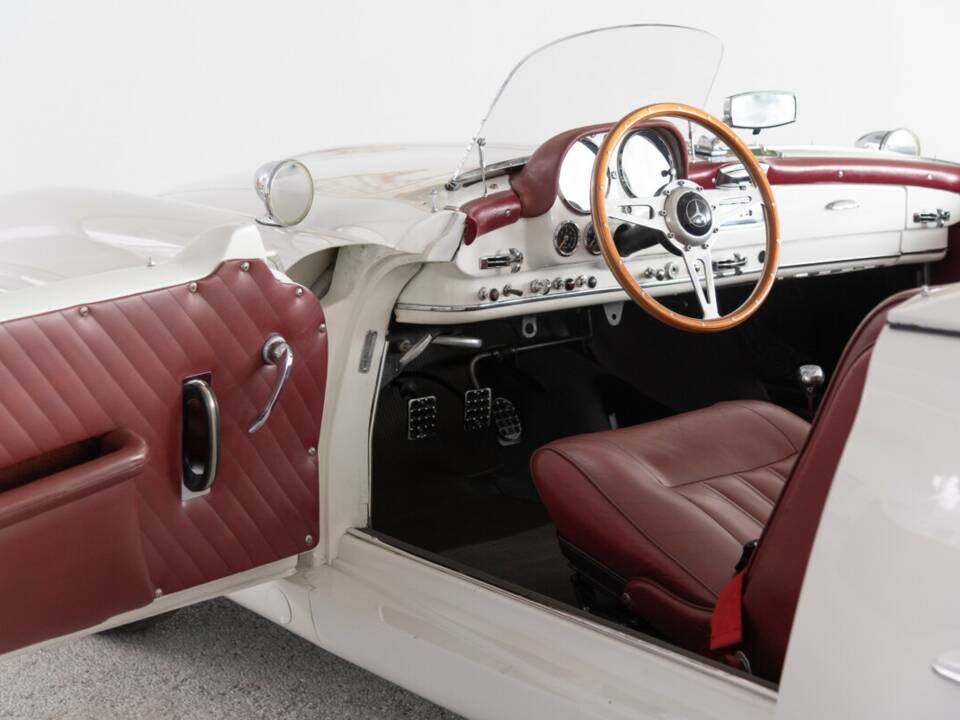 Image 27/40 of Mercedes-Benz 190 SL (1955)