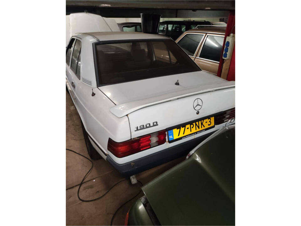 Bild 2/4 von Mercedes-Benz 190 D (1986)