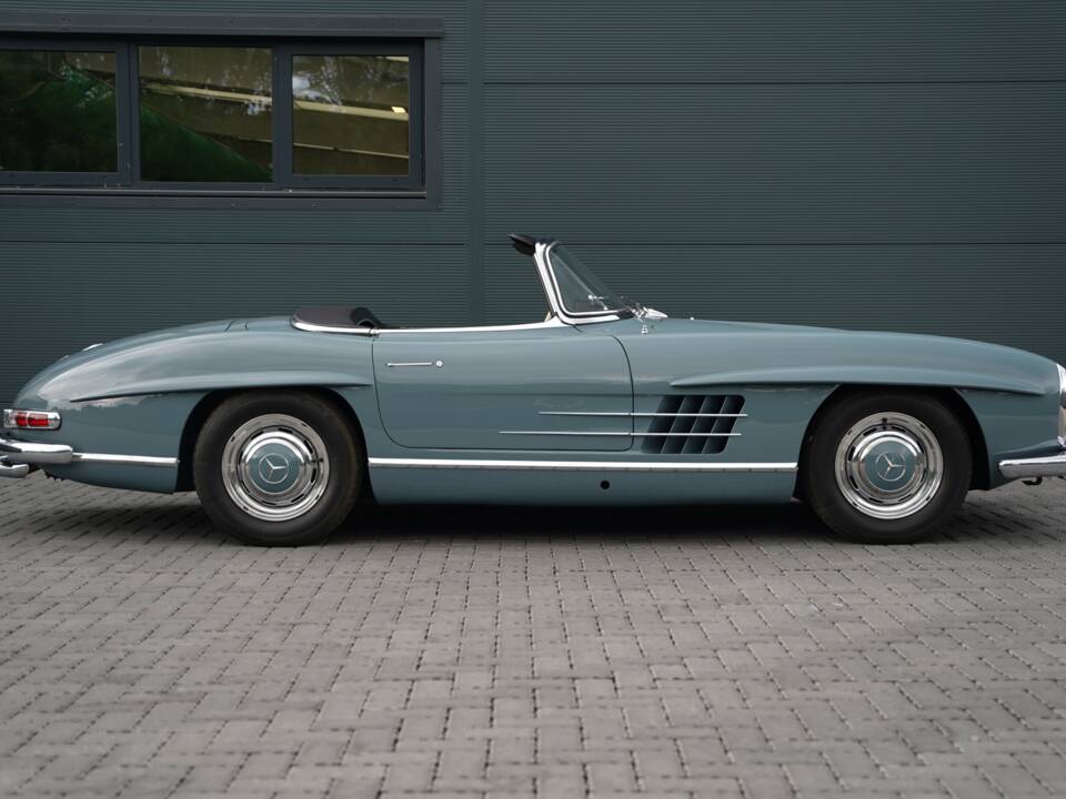 Image 4/43 of Mercedes-Benz 300 SL Roadster (1960)