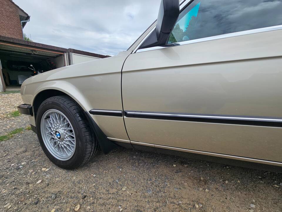 Imagen 10/14 de BMW 325i (1985)