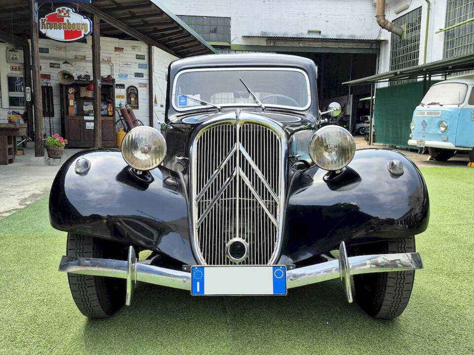 Image 5/47 of Citroën Traction Avant 11 BL (1955)