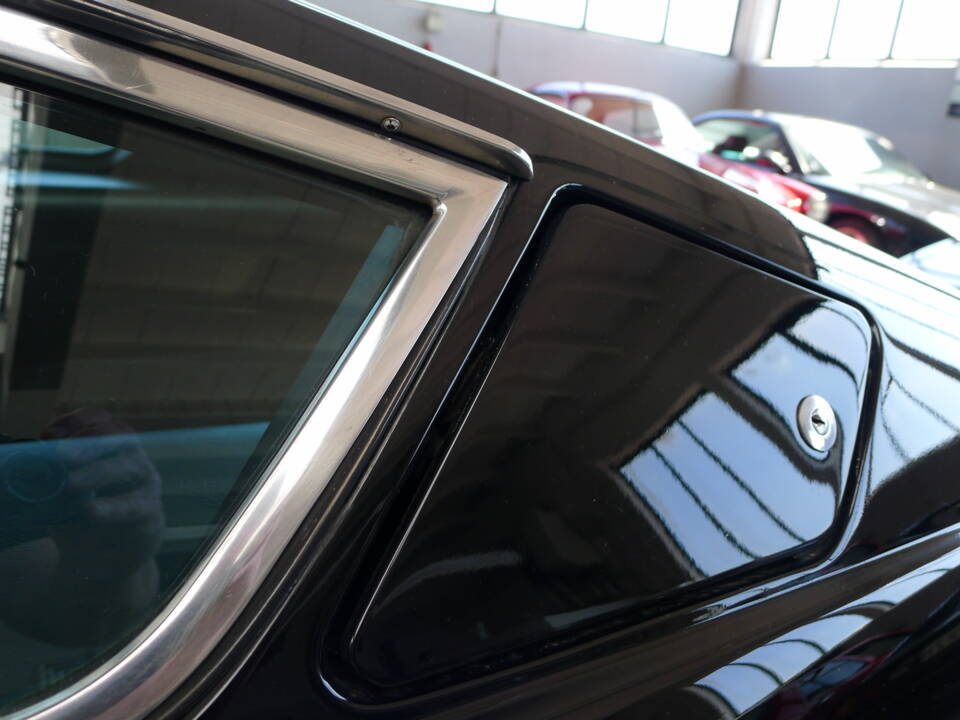 Image 35/38 of Maserati Indy 4700 (1970)