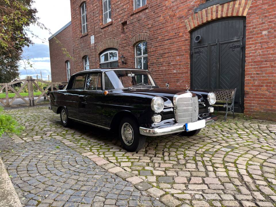 Image 20/24 of Mercedes-Benz 190 Dc (1961)