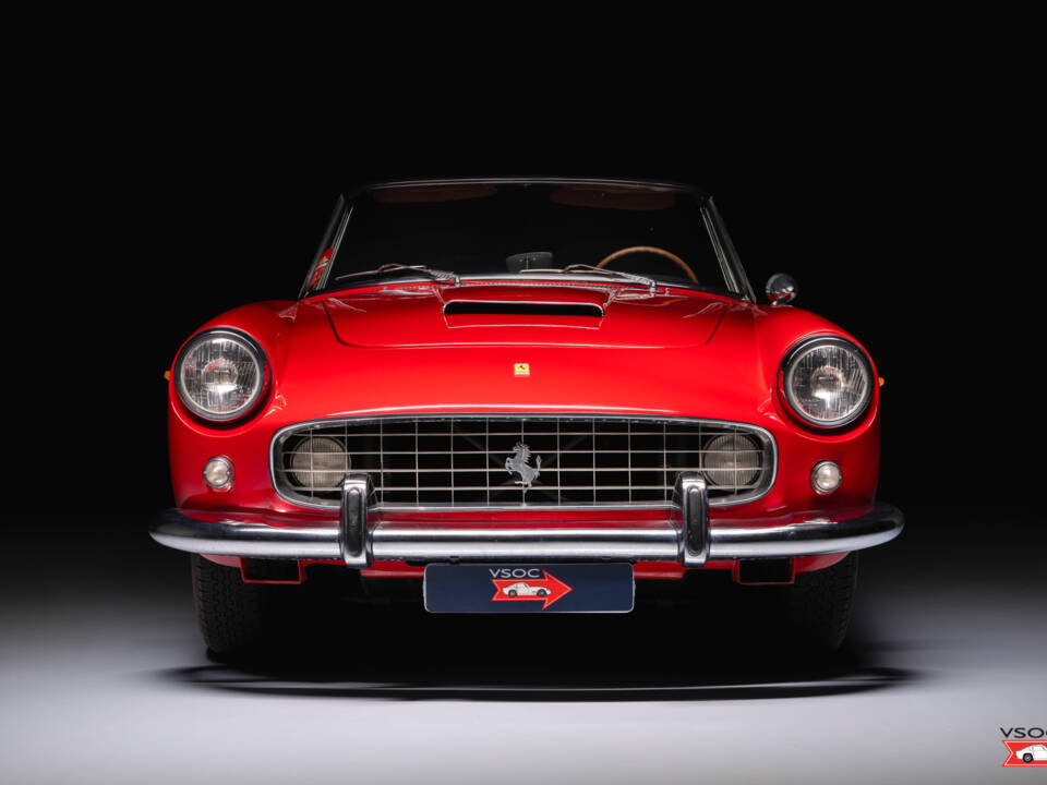 Image 3/5 de Ferrari 250 GT Cabriolet Pininfarina (1961)