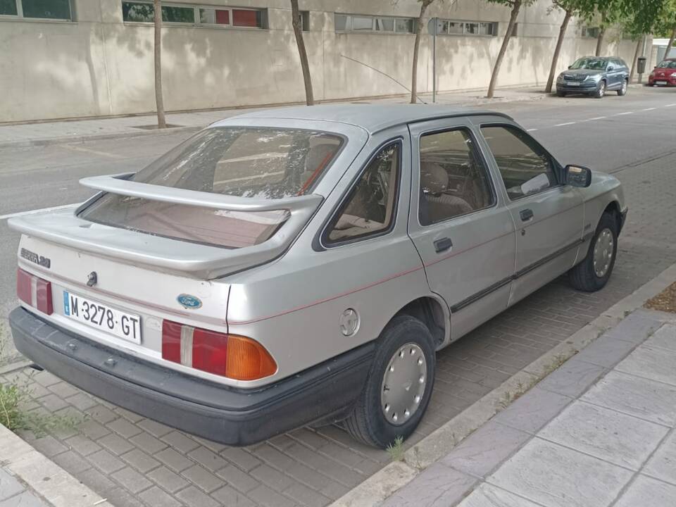 Image 4/5 of Ford Sierra 2.0 S (1985)