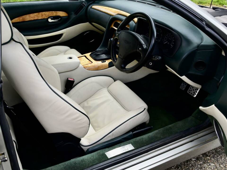 Imagen 30/50 de Aston Martin V12 Vantage S (2012)