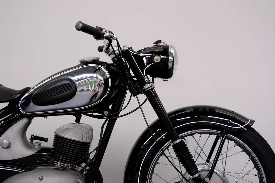 Image 4/86 de DKW RT 175 (1954)