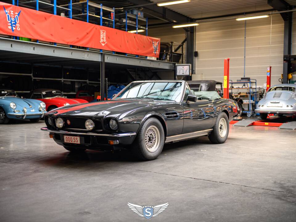 Bild 1/73 von Aston Martin V8 EFi Volante (1987)