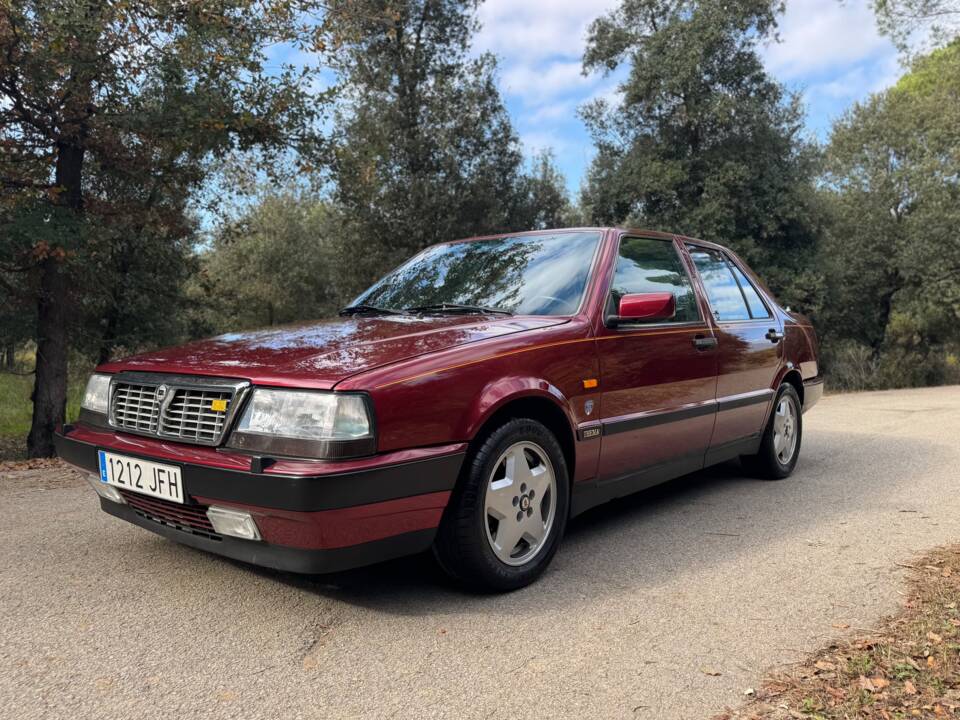 Bild 1/55 von Lancia Thema 8.32 (1991)
