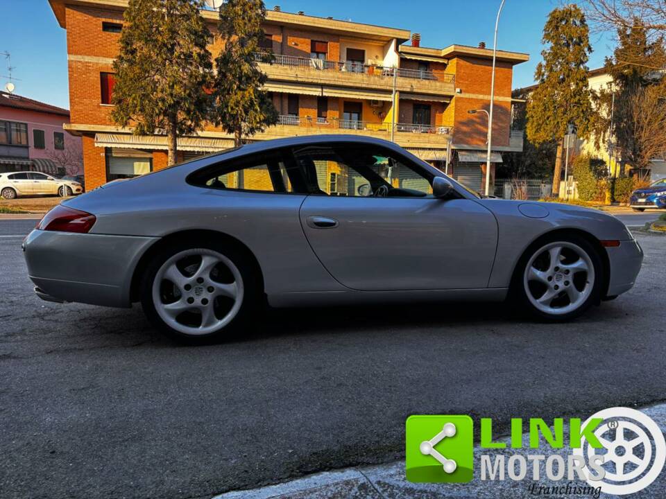 Imagen 5/10 de Porsche 911 Carrera (1998)