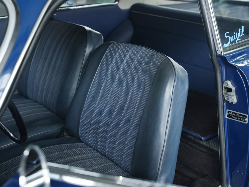 Image 22/50 de Alfa Romeo Giulia 1600 Sprint (1962)