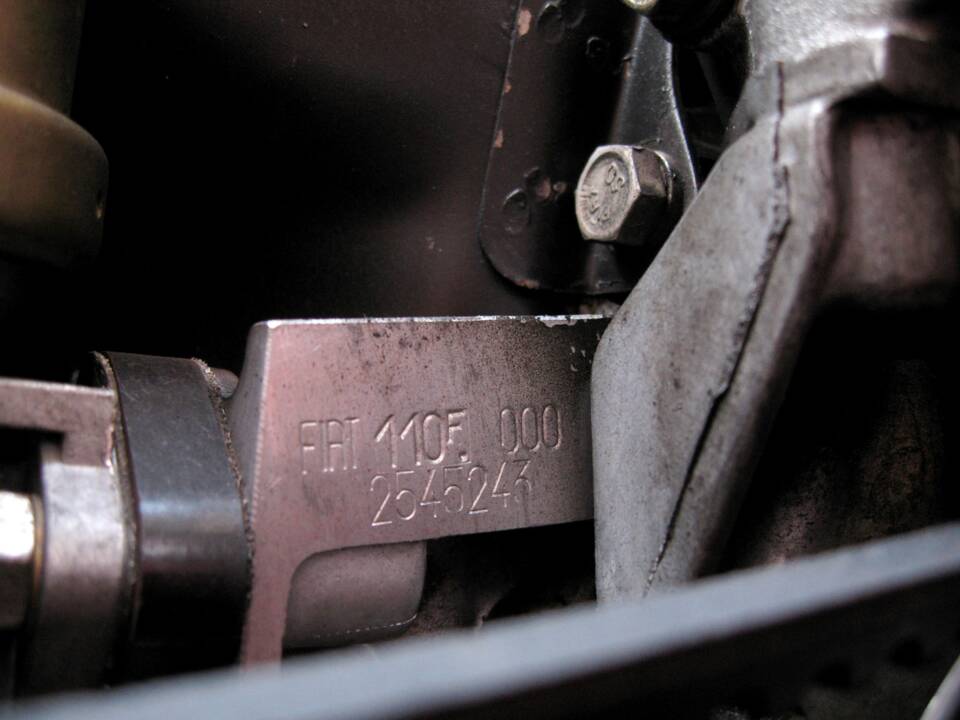 Image 16/21 de FIAT 500 L (1970)