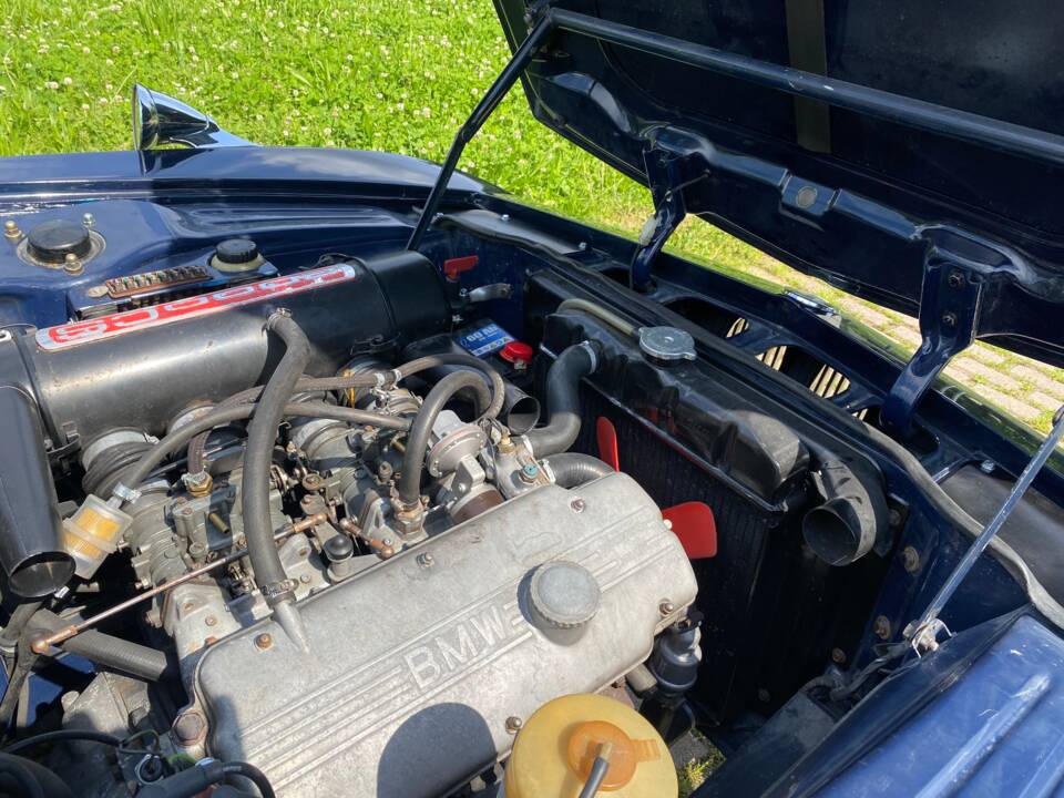 Image 39/79 of BMW 2000 CS (1969)