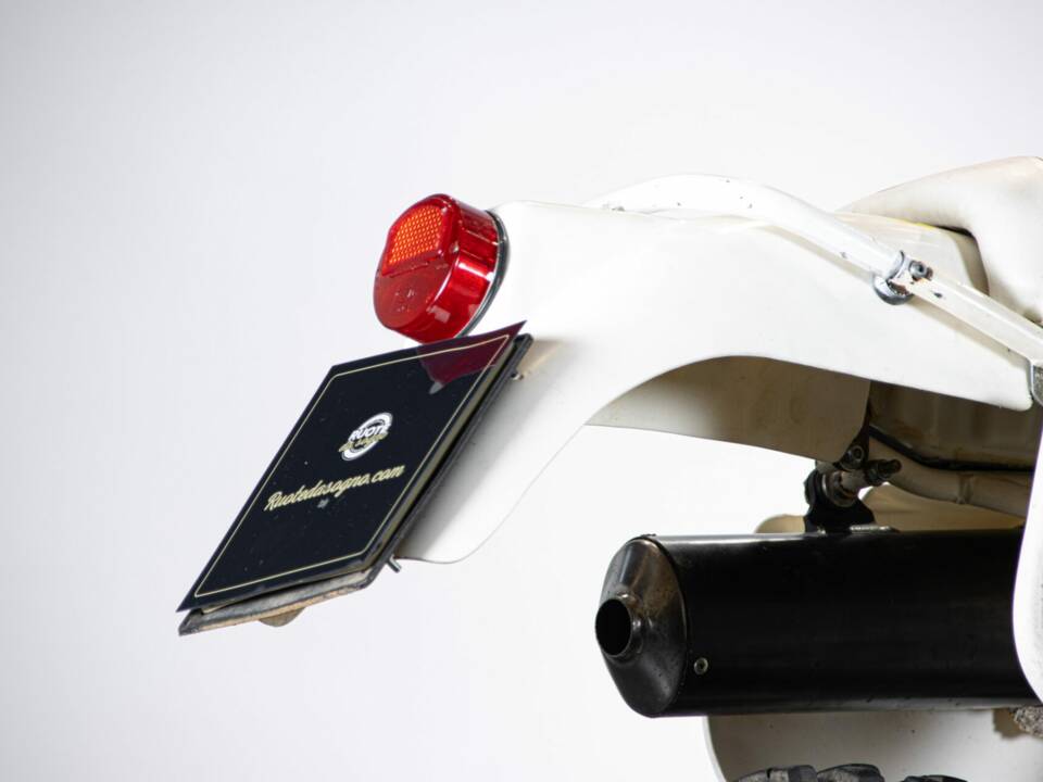 Image 25/50 of Husqvarna WR 250 (1985)