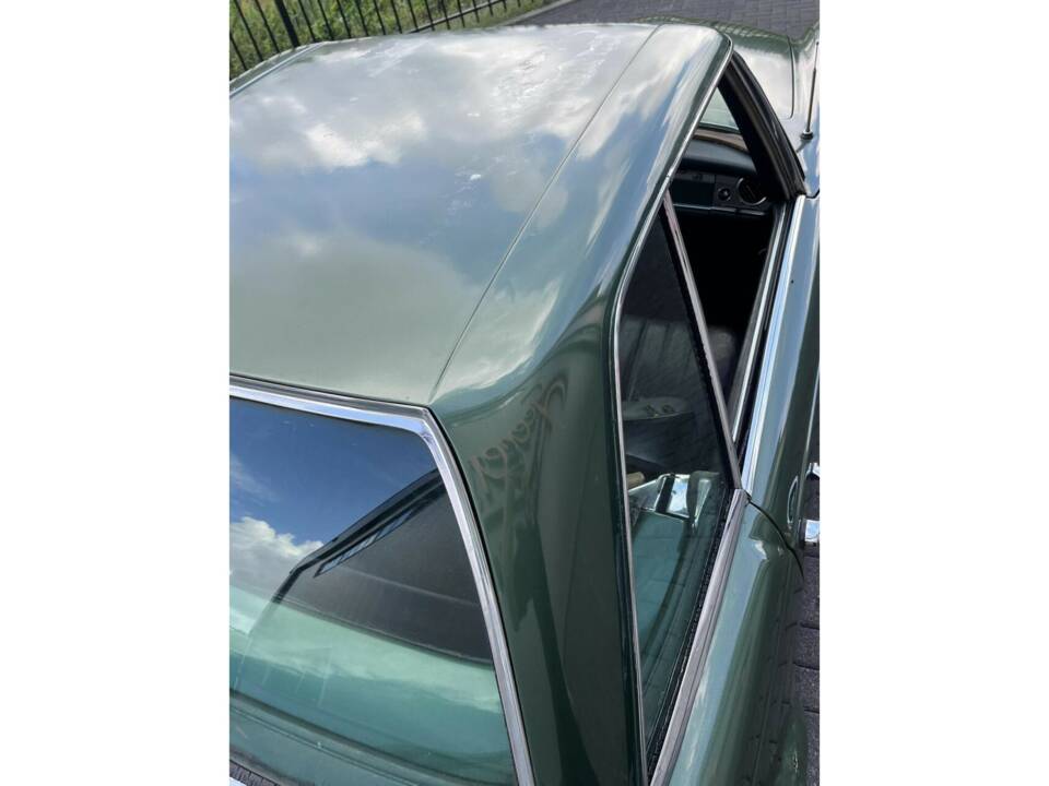 Image 26/50 of Mercedes-Benz 280 SL (1968)