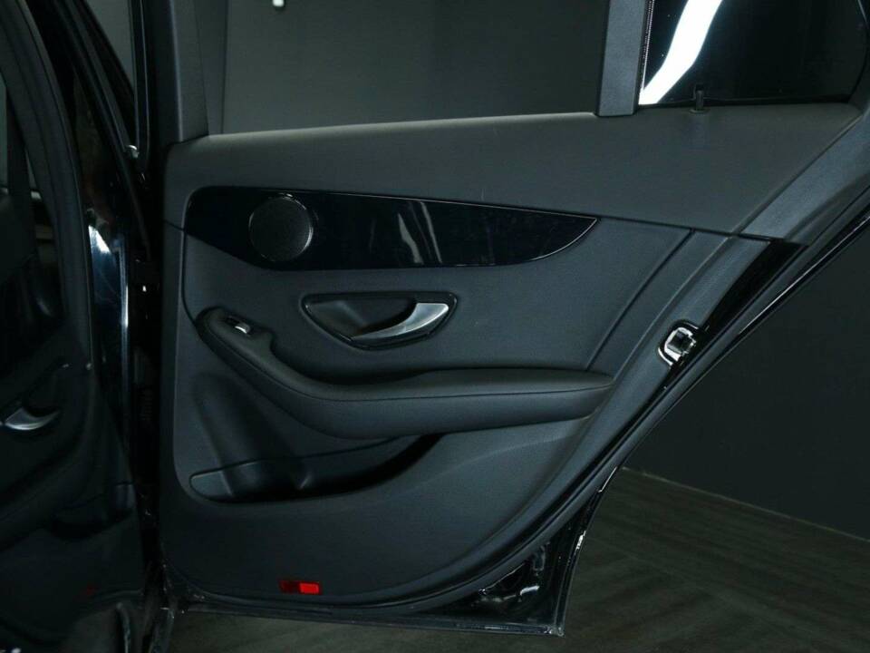 Bild 26/49 von Mercedes-Benz C 220 d 4MATIC (2021)