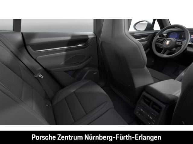 Image 11/13 of Porsche Macan 4 (2025)