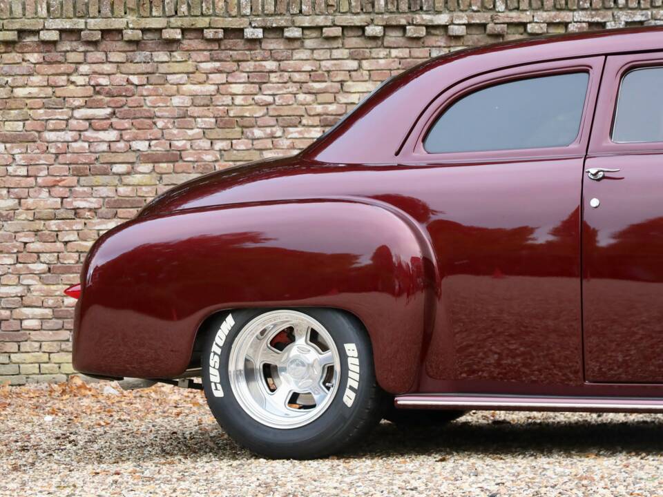 Image 39/50 of Plymouth Special Deluxe (1950)