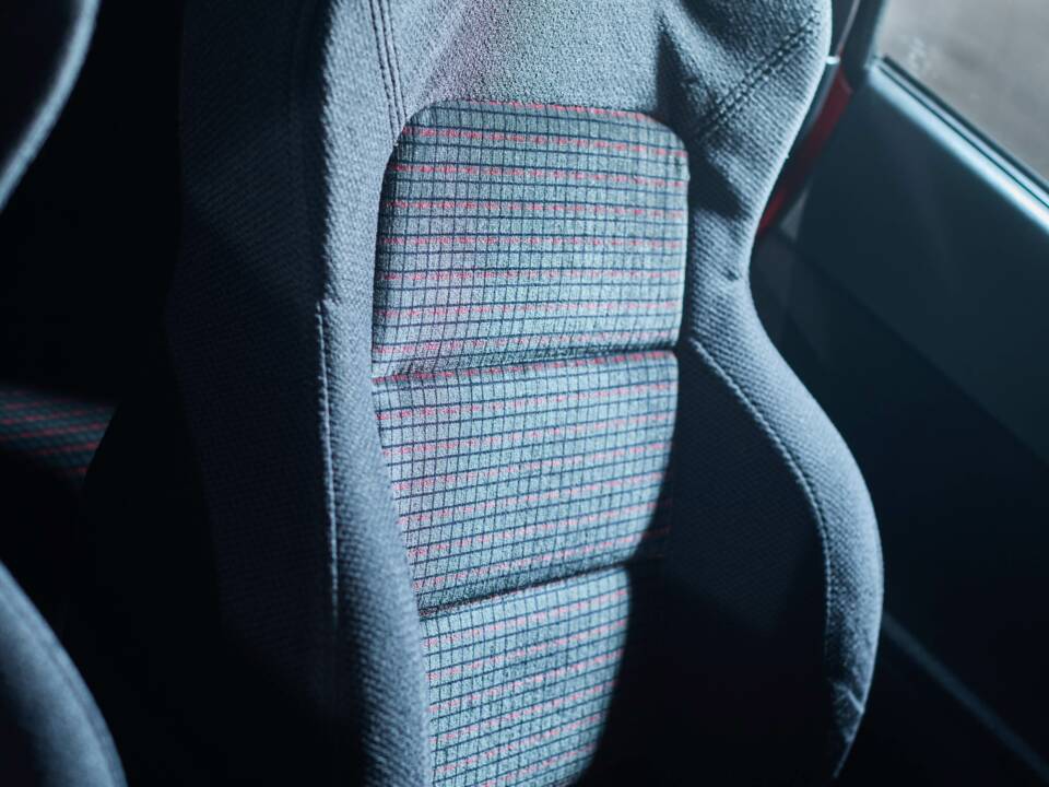 Image 35/36 of Suzuki Swift GTI 16V (1991)