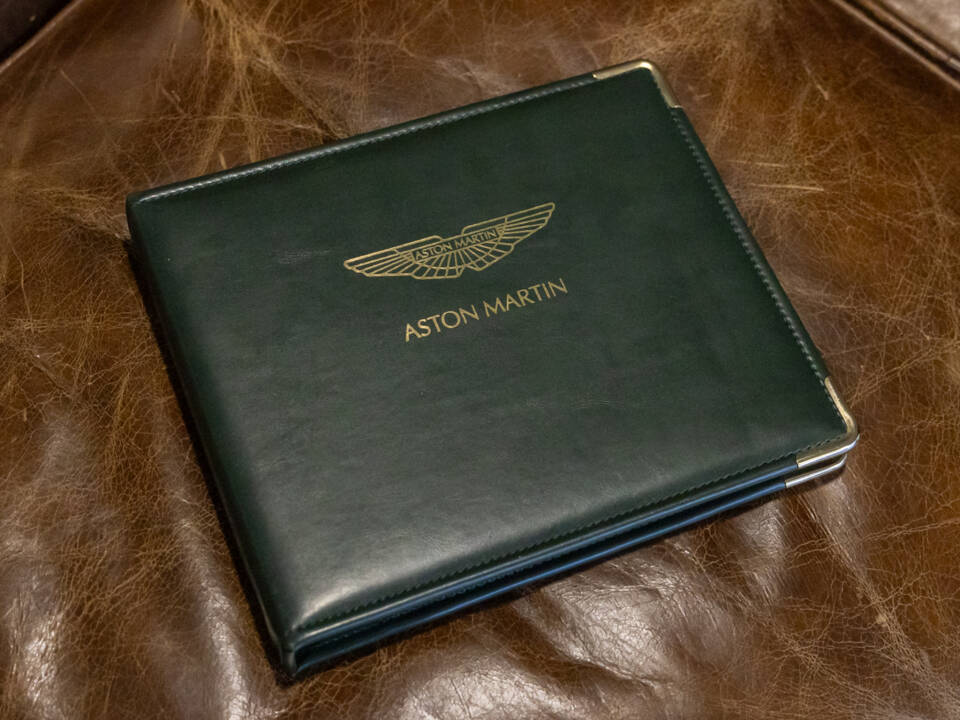Bild 56/100 von Aston Martin Virage Volante (1992)