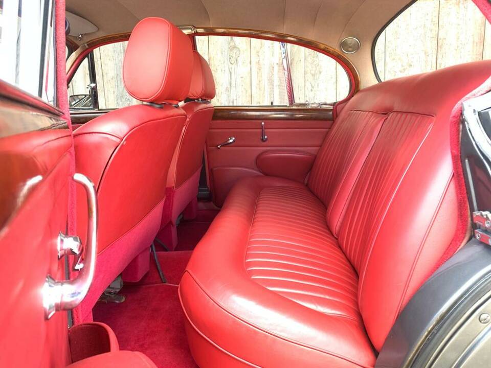 Image 8/23 de Jaguar 340 (1968)