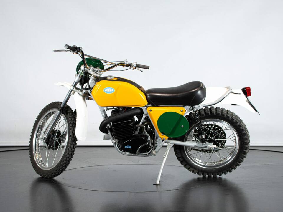 Image 1/50 of KTM 250 MC/GS (1973)
