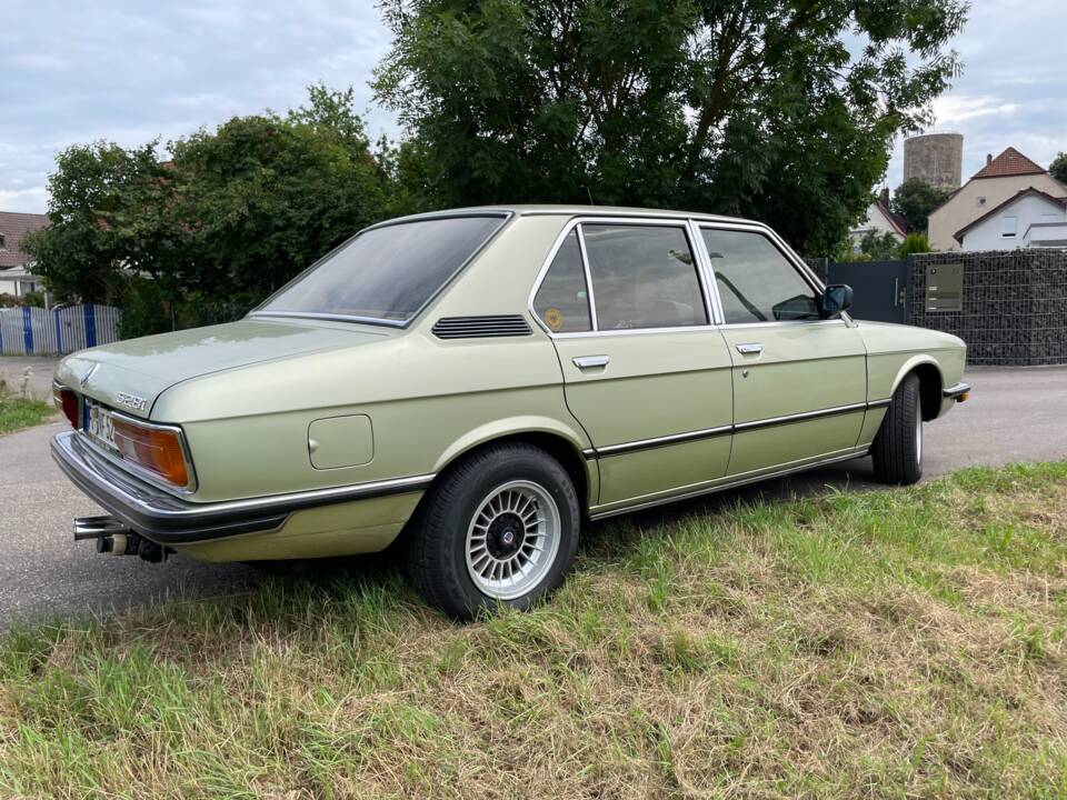 Image 88/100 de BMW 528i (1980)