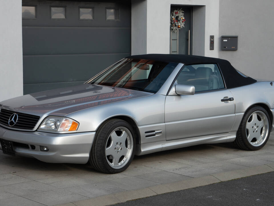 Bild 22/75 von Mercedes-Benz SL 500 (1997)