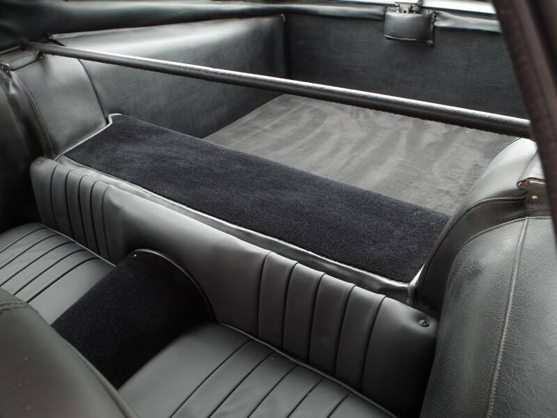 Image 36/50 of Maserati Mistral 4000 (1966)