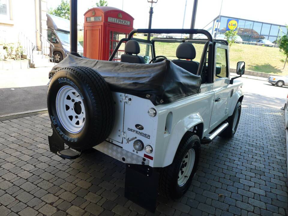 Image 4/15 of Land Rover Defender 90 (2014)