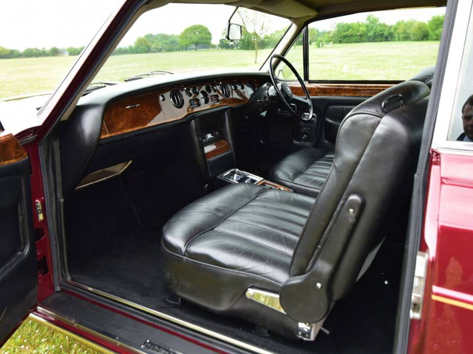 Bild 17/50 von Bentley T 1 (1970)