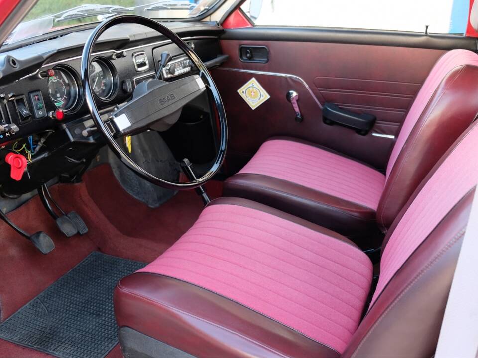 Image 30/59 de Saab 96 V4 (1971)