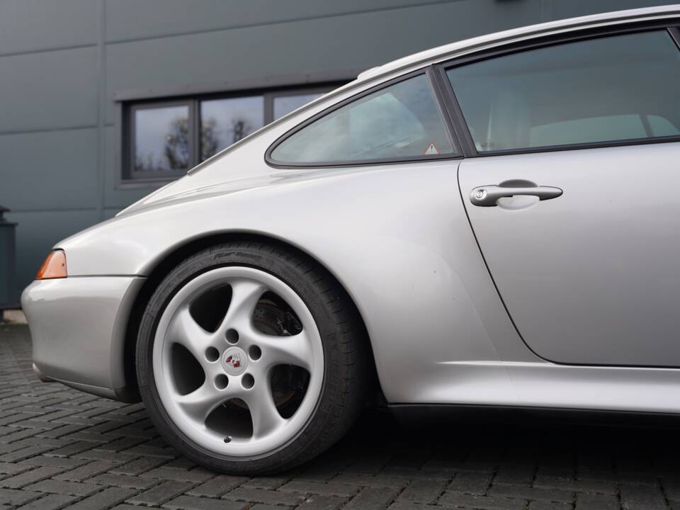 Bild 45/50 von Porsche 911 Carrera S (1996)