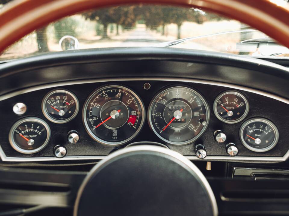 Bild 44/70 von BMW 1600 GT (1967)