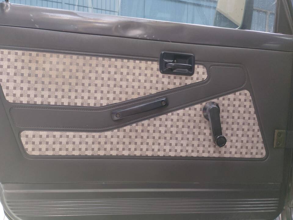 Bild 27/42 von Suzuki SJ 413 (1988)