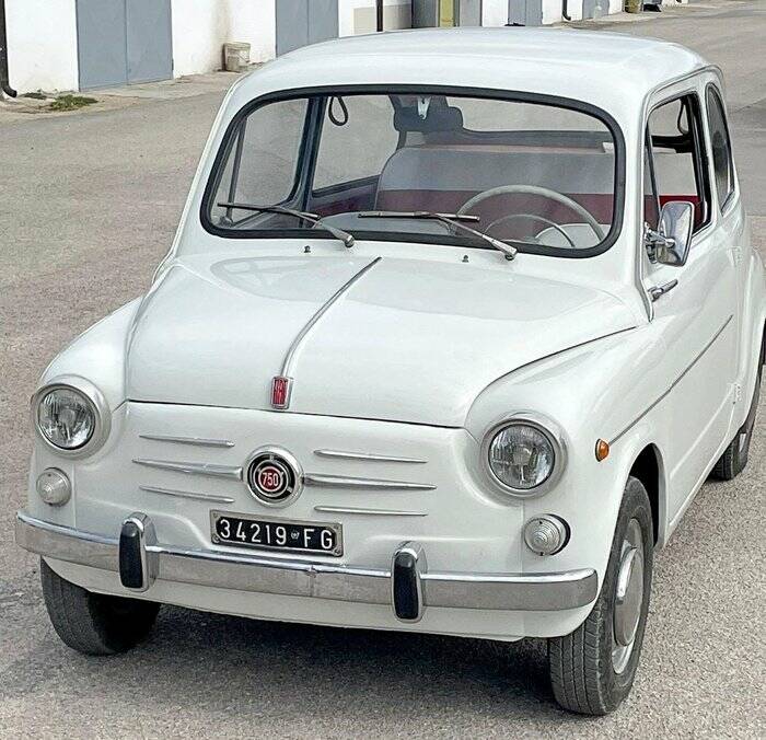 Image 2/6 de FIAT 600 D (1963)