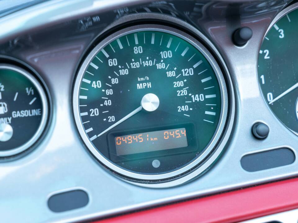Image 25/50 of BMW Z8 (2002)
