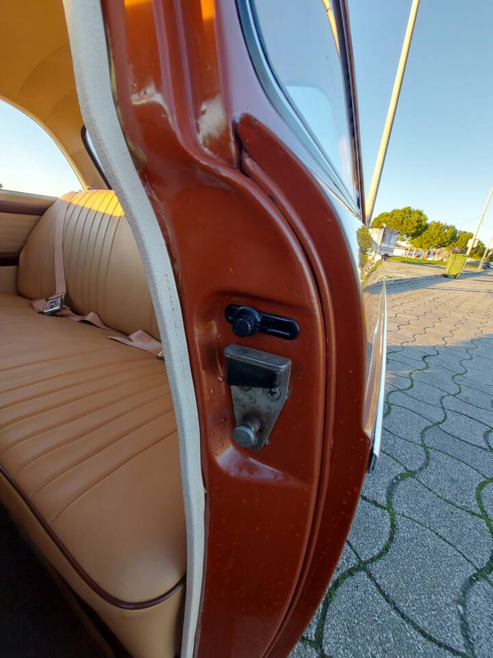 Image 31/73 of Volkswagen 1500 S (1964)