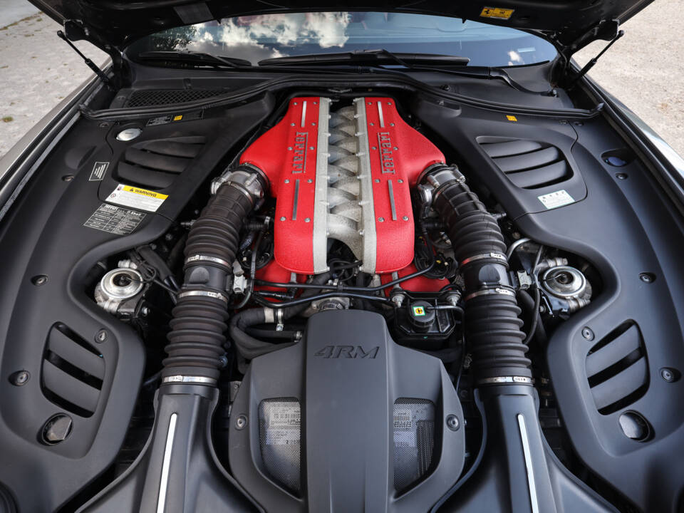 Immagine 32/61 di Ferrari GTC4Lusso (2017)
