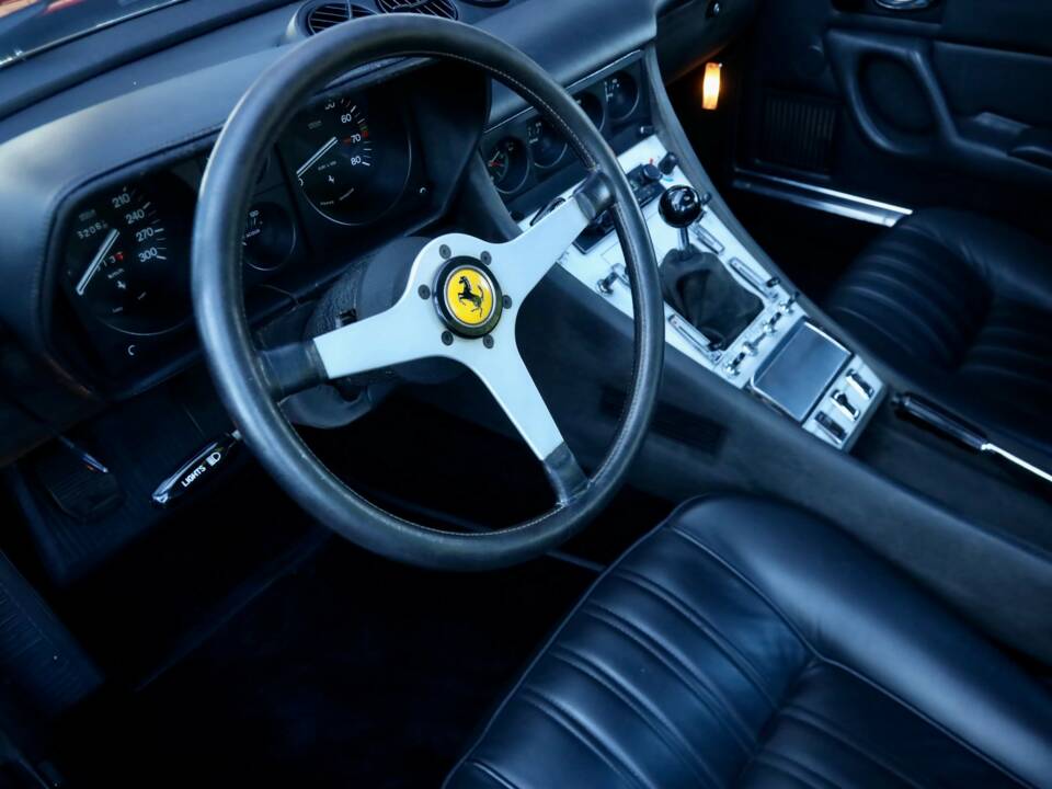 Imagen 32/50 de Ferrari 365 GTB&#x2F;4 Daytona (1971)